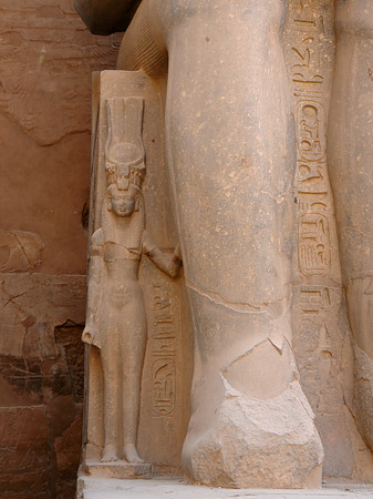 Statuen am Luxor Tempel