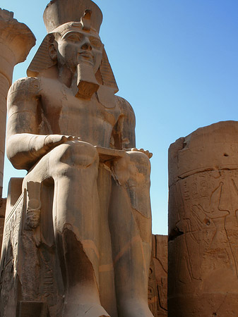 Foto Statuen am Luxor Tempel