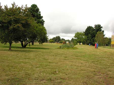 Straßenränder Fotos