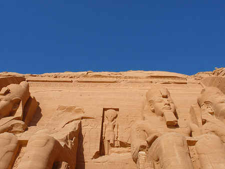 Tempel mit Himmel Foto 