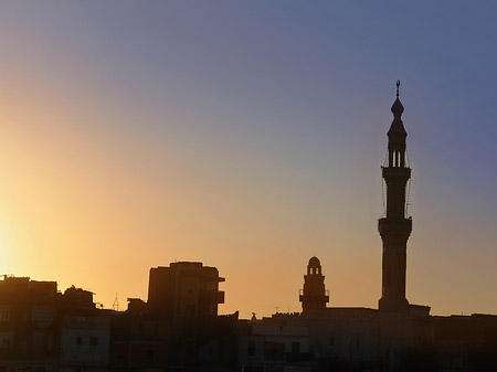 Foto Sonnenuntergang über der Stadt - 