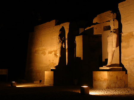 Foto Karnak Tempel bei Nacht